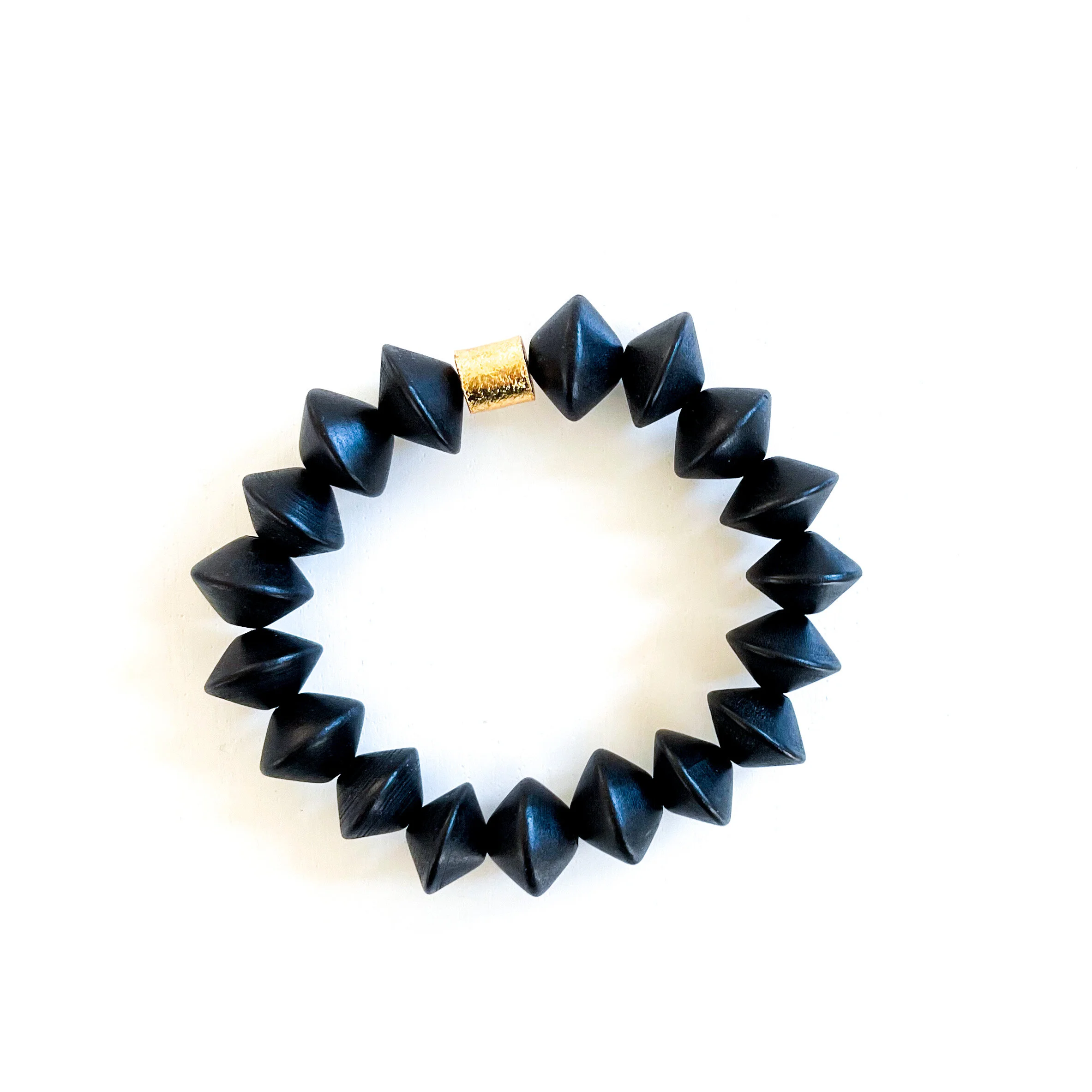 ブレスレット Chloe `Amulet` Bracelet Chloé The Chloé Charms Bracelet in Vintage gold | Chloé MY